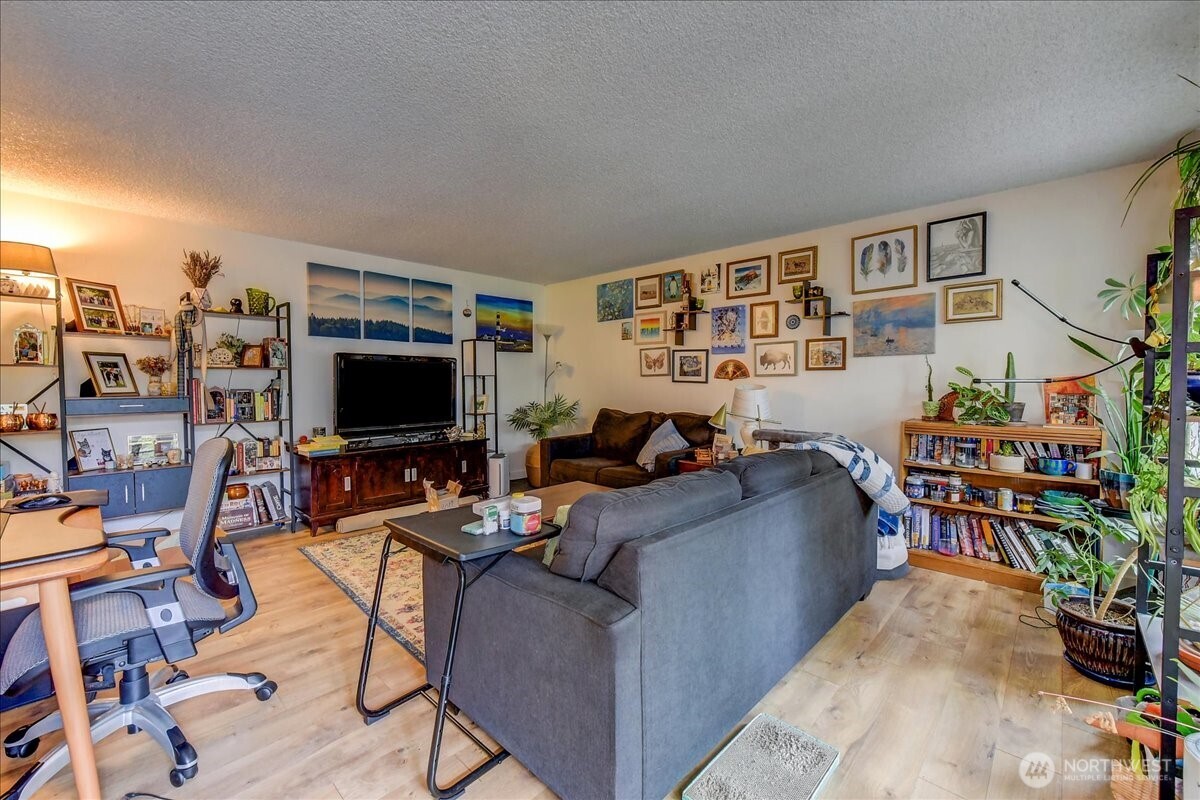 4509 Eastern Avenue N Seattle WA 98103