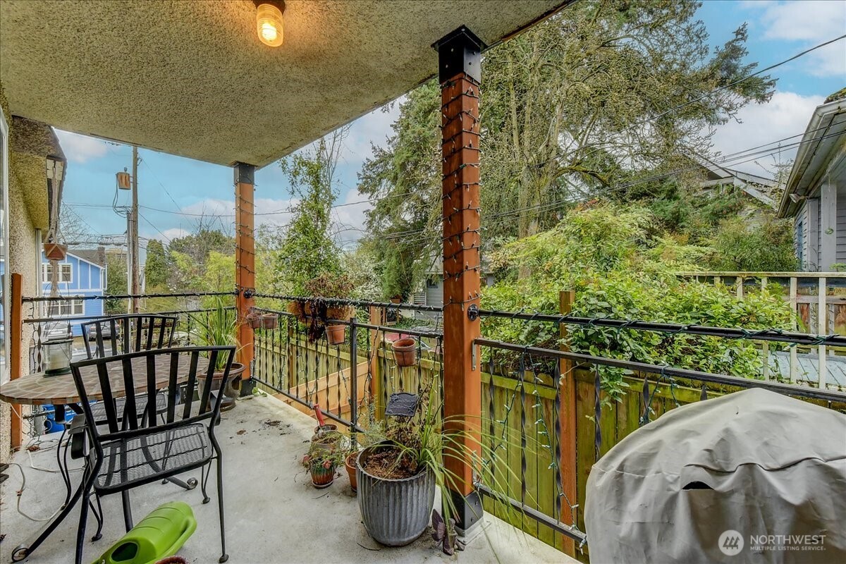 4509 Eastern Avenue N Seattle WA 98103