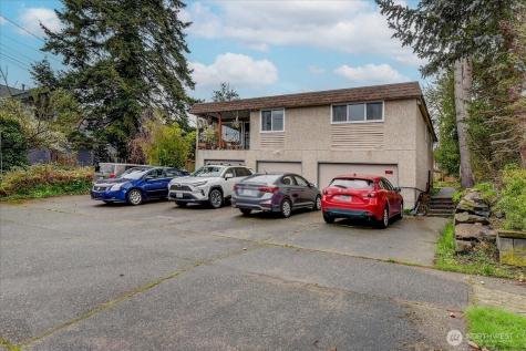 4509 Eastern Avenue N Seattle WA 98103