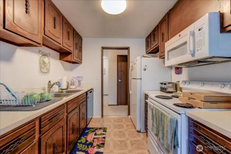 4509 Eastern Avenue N Seattle WA 98103