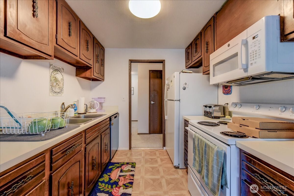 4509 Eastern Avenue N Seattle WA 98103