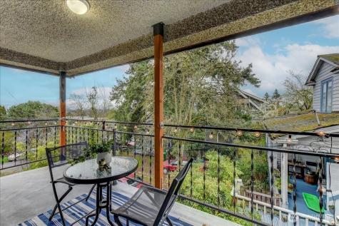4509 Eastern Avenue N Seattle WA 98103