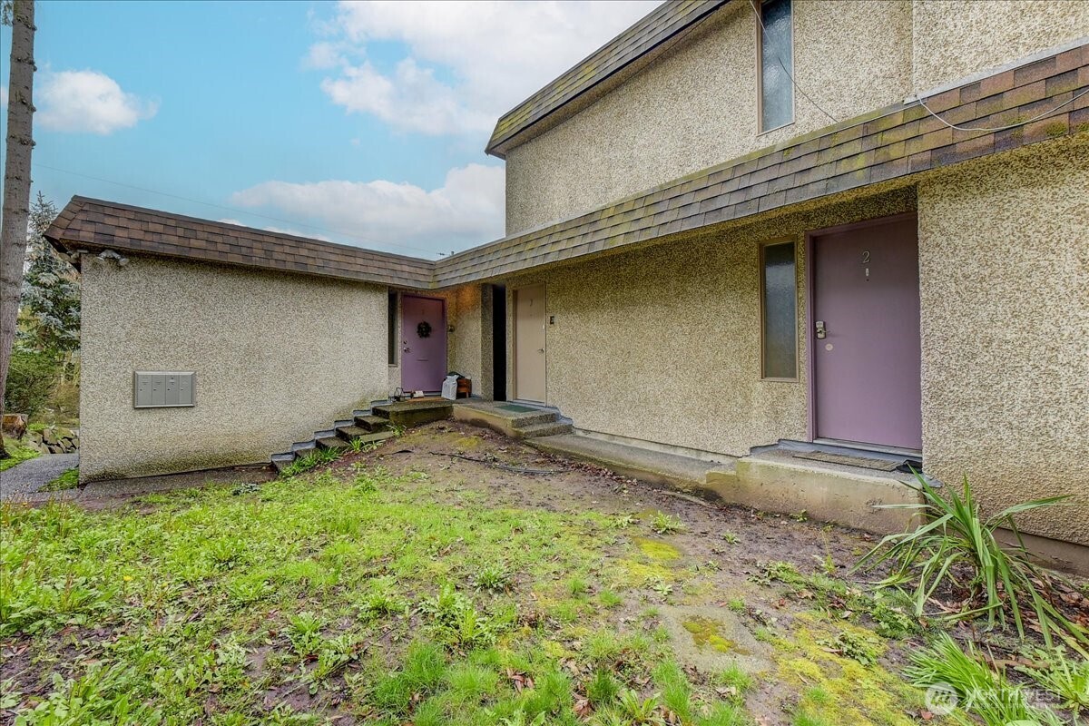 4509 Eastern Avenue N Seattle WA 98103