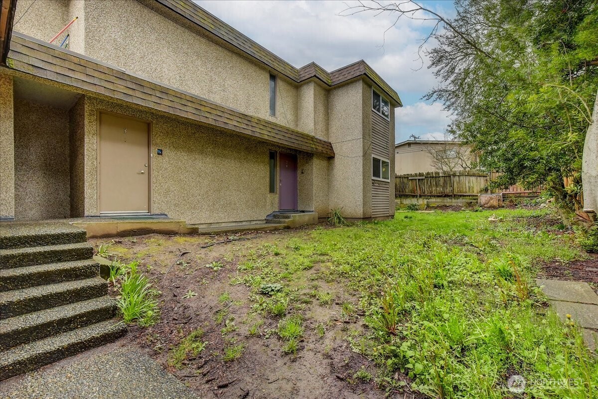 4509 Eastern Avenue N Seattle WA 98103