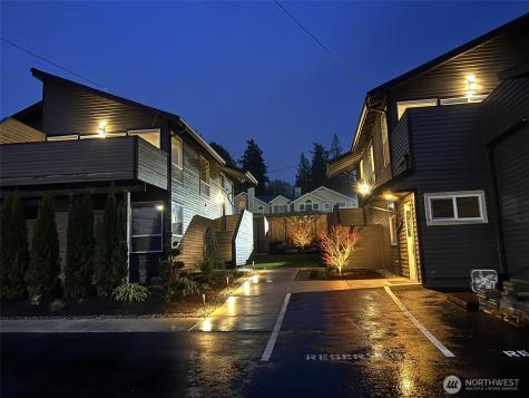 906 6th Street S Kirkland WA 98033
