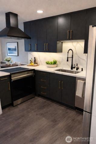 906 6th Street S Kirkland WA 98033