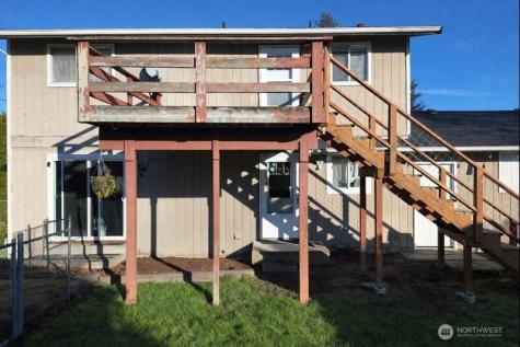 2010 Sandalwood Street Mount Vernon WA 98273