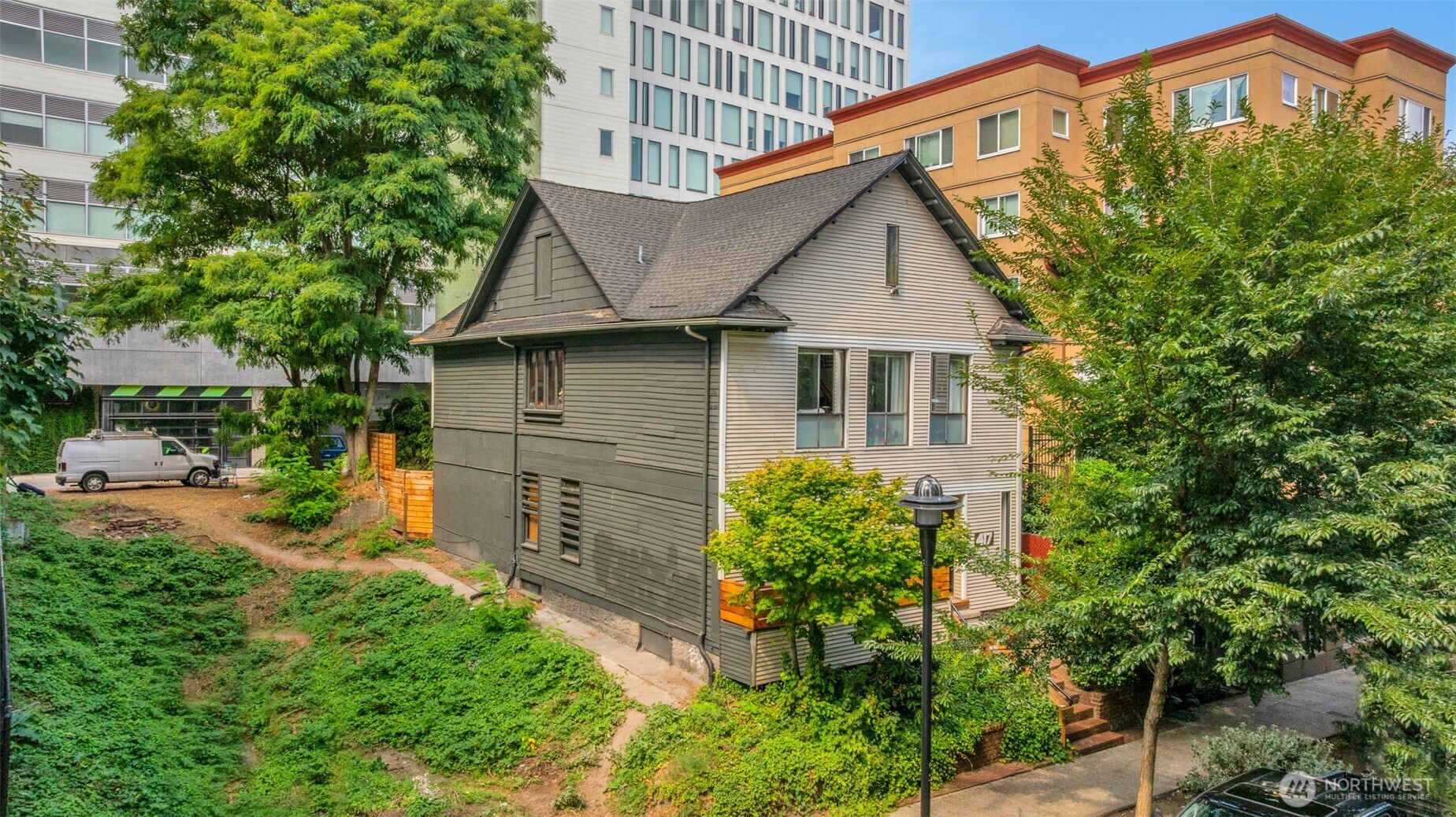 417 Minor Avenue N Seattle WA 98109