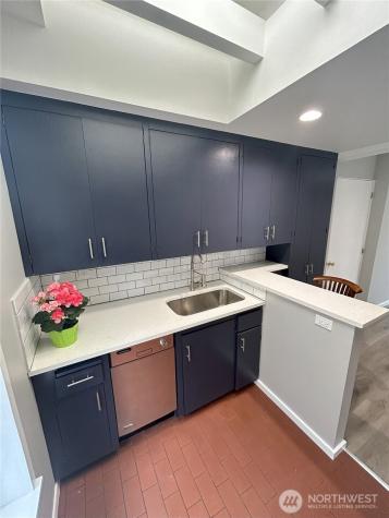 417 Minor Avenue N Seattle WA 98109