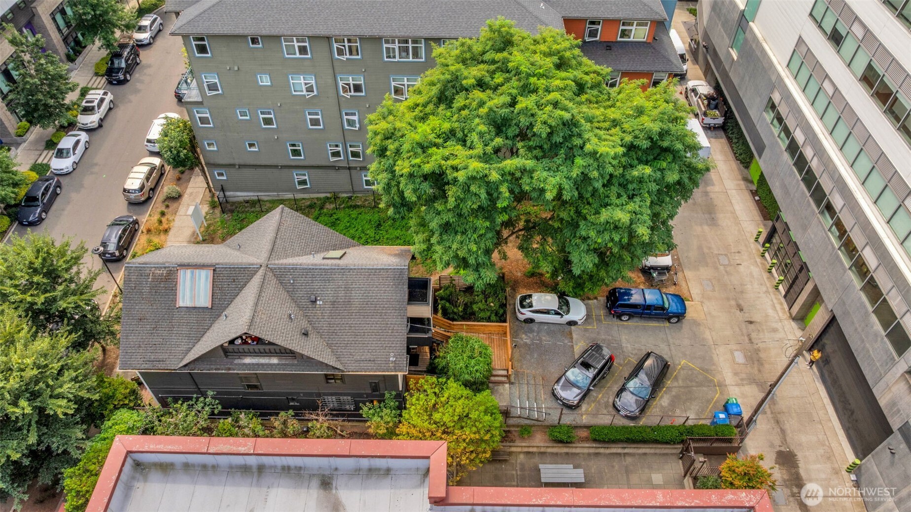417 Minor Avenue N Seattle WA 98109