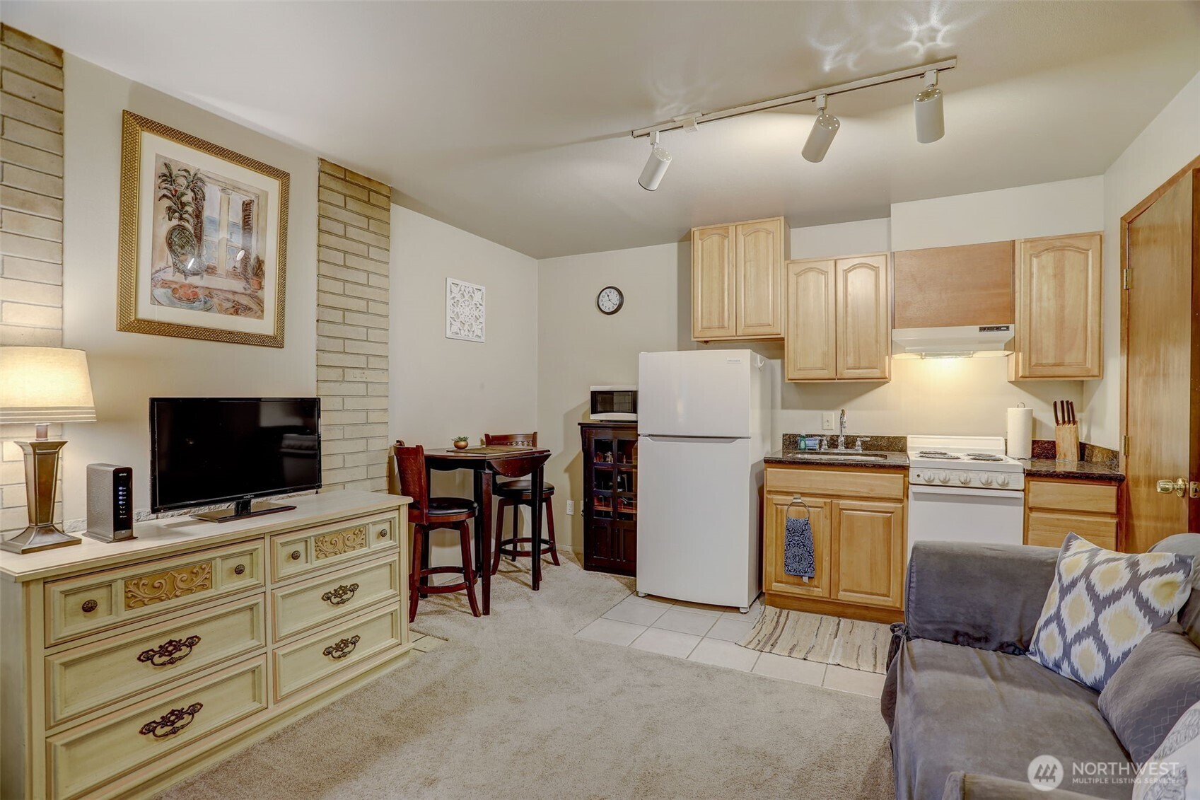 403 E Thomas Street Seattle WA 98102