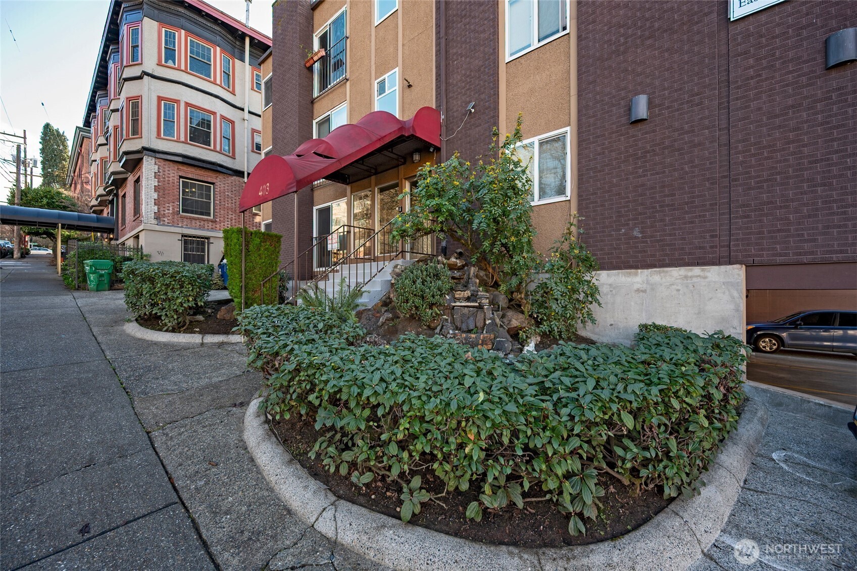 403 E Thomas Street Seattle WA 98102