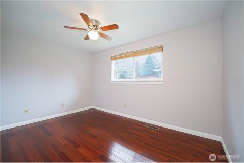 12320 Edgewood Ave SW Lakewood WA 98498