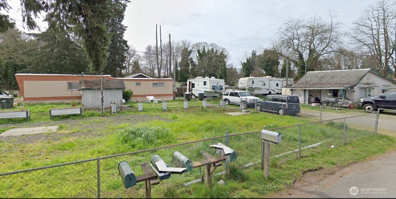 10133 183rd Way SW Rochester WA 98579