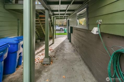 7103 Linden Avenue N Seattle WA 98103