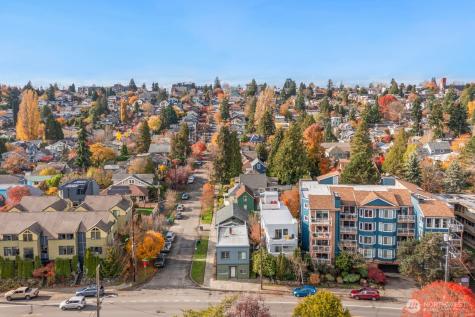 7103 Linden Avenue N Seattle WA 98103