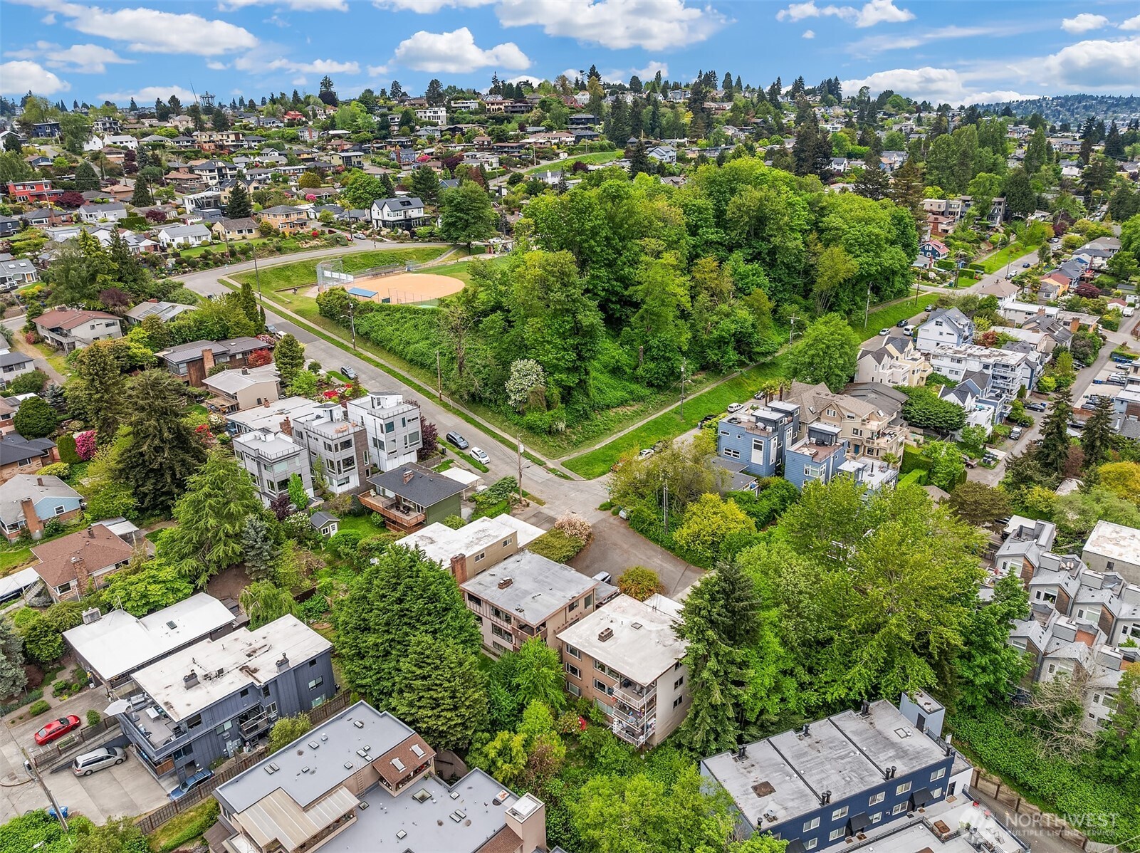 2215 W Raye Street Seattle WA 98199