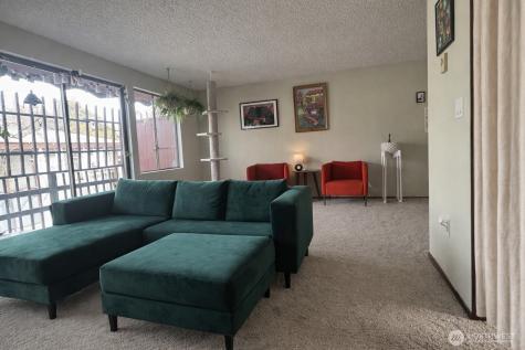 8803 23rd Avenue NE Seattle WA 98115