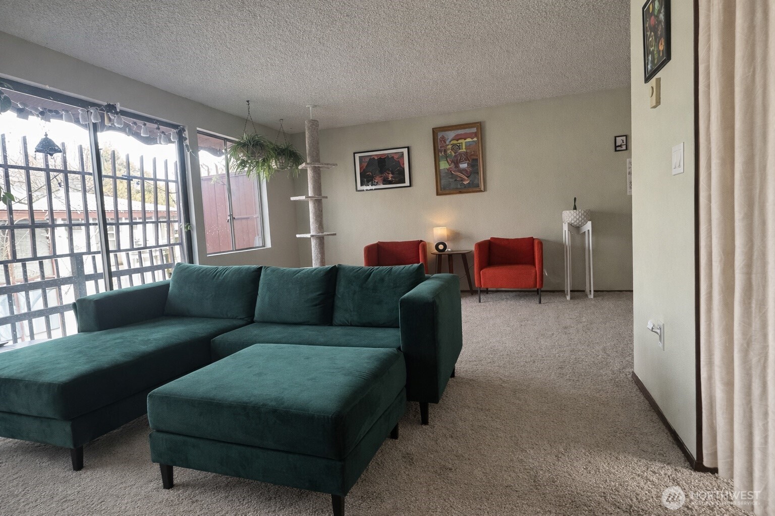 8803 23rd Avenue NE Seattle WA 98115