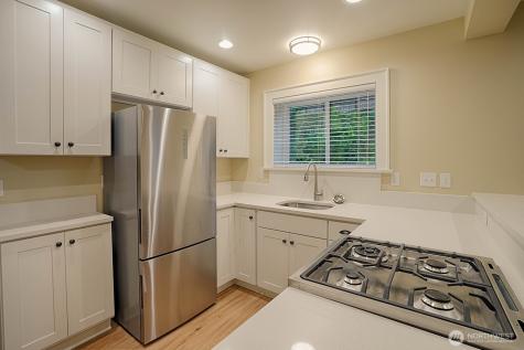 416 Summit Avenue E Seattle WA 98102