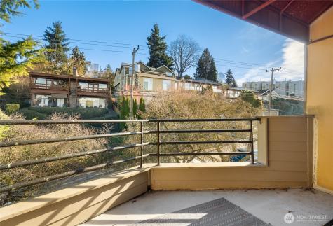 3425 14th Avenue W Seattle WA 98119