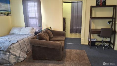 1056 S Sullivan Street Seattle WA 98108