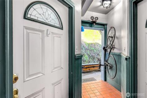 922 Washington Street Port Townsend WA 98368