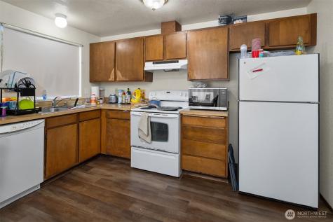 1322 Maple Street Everett WA 98201