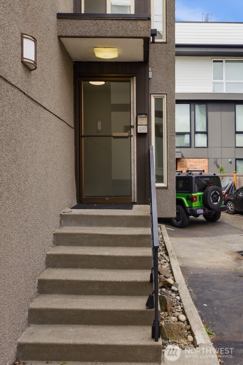 2362 Franklin Avenue E Seattle WA 98102