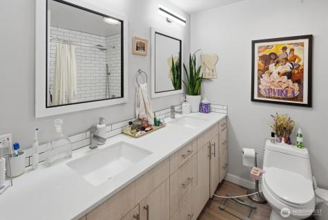 2362 Franklin Avenue E Seattle WA 98102