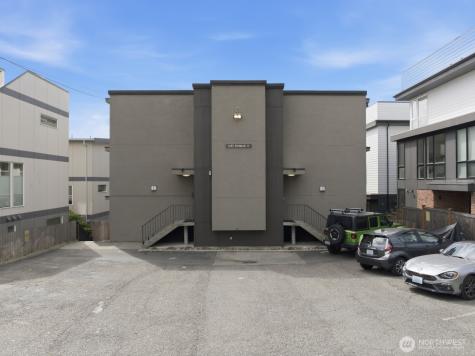 2362 Franklin Avenue E Seattle WA 98102