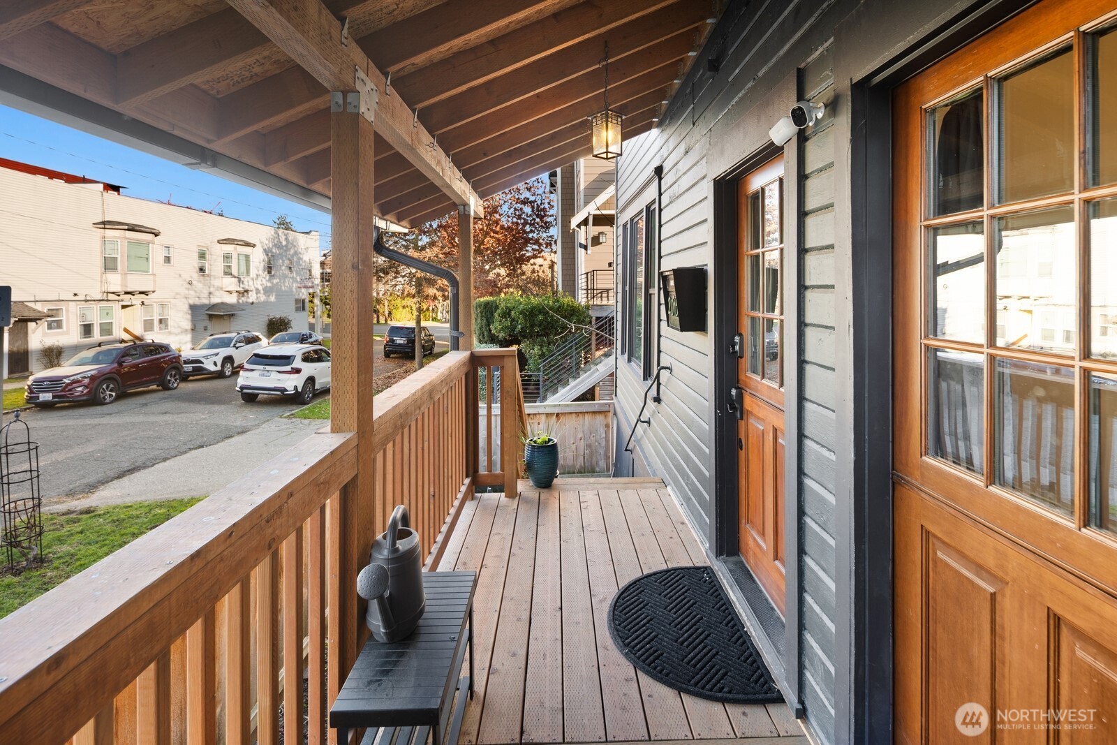 2011 E James Street Seattle WA 98122