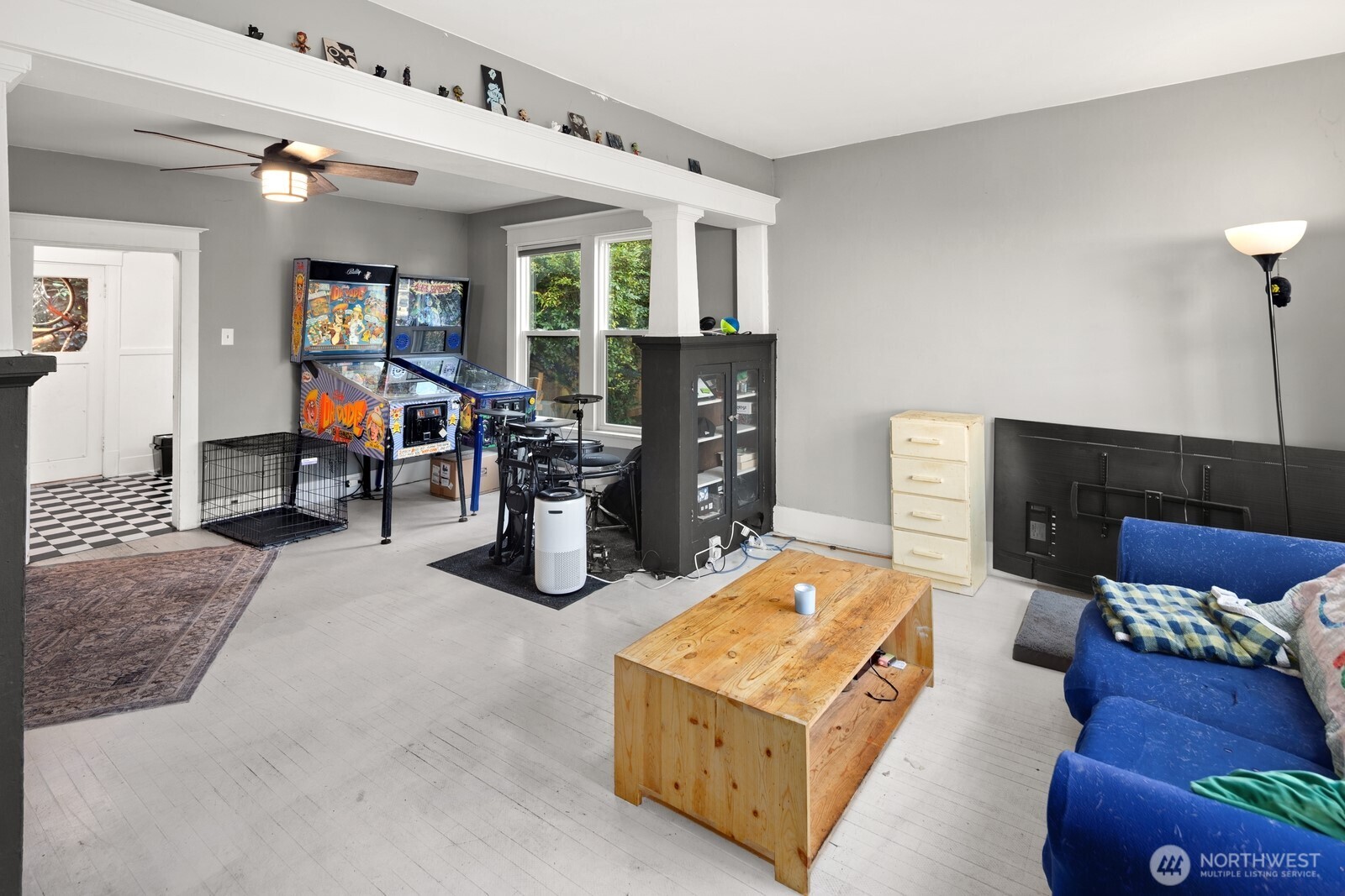 2011 E James Street Seattle WA 98122