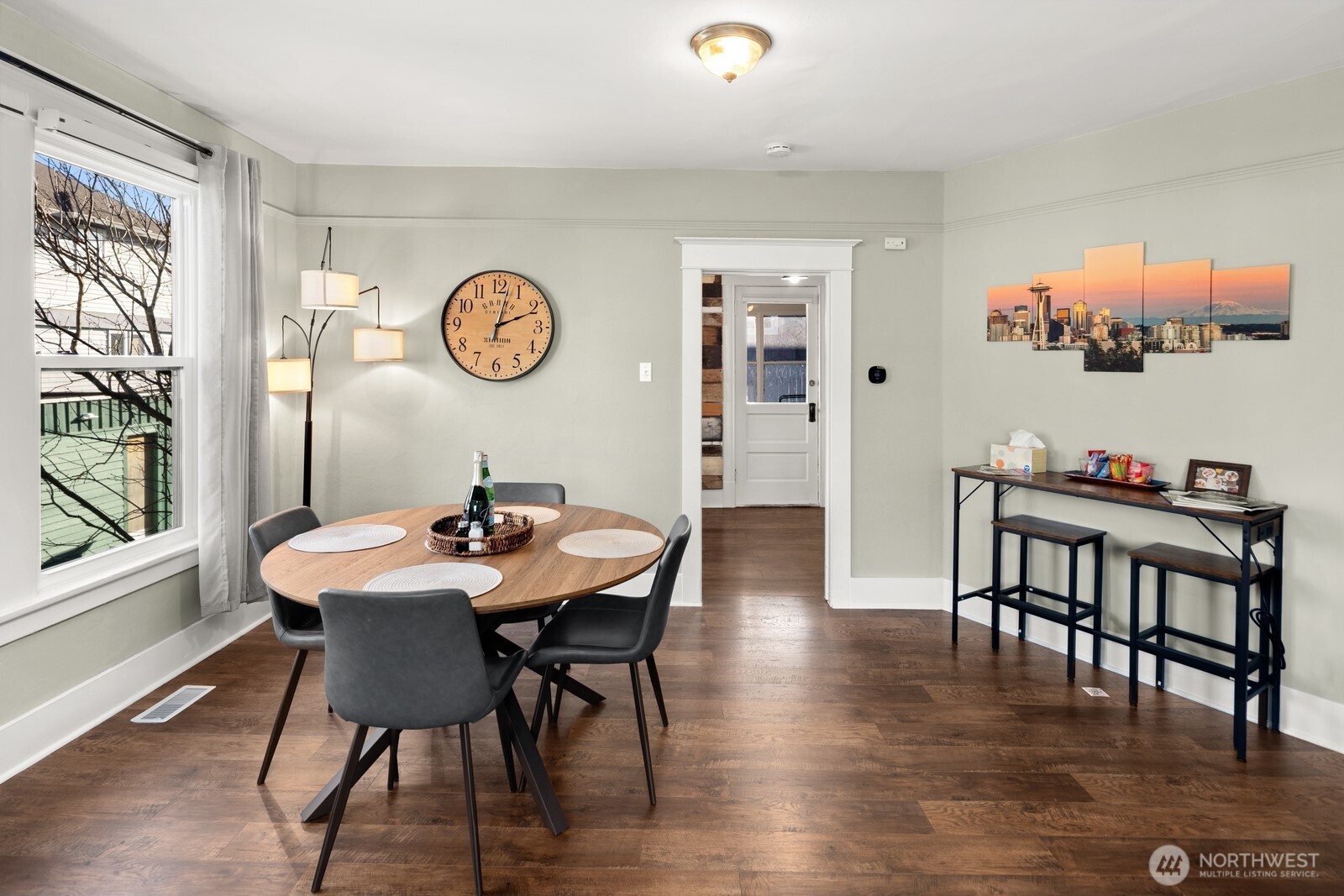 2011 E James Street Seattle WA 98122
