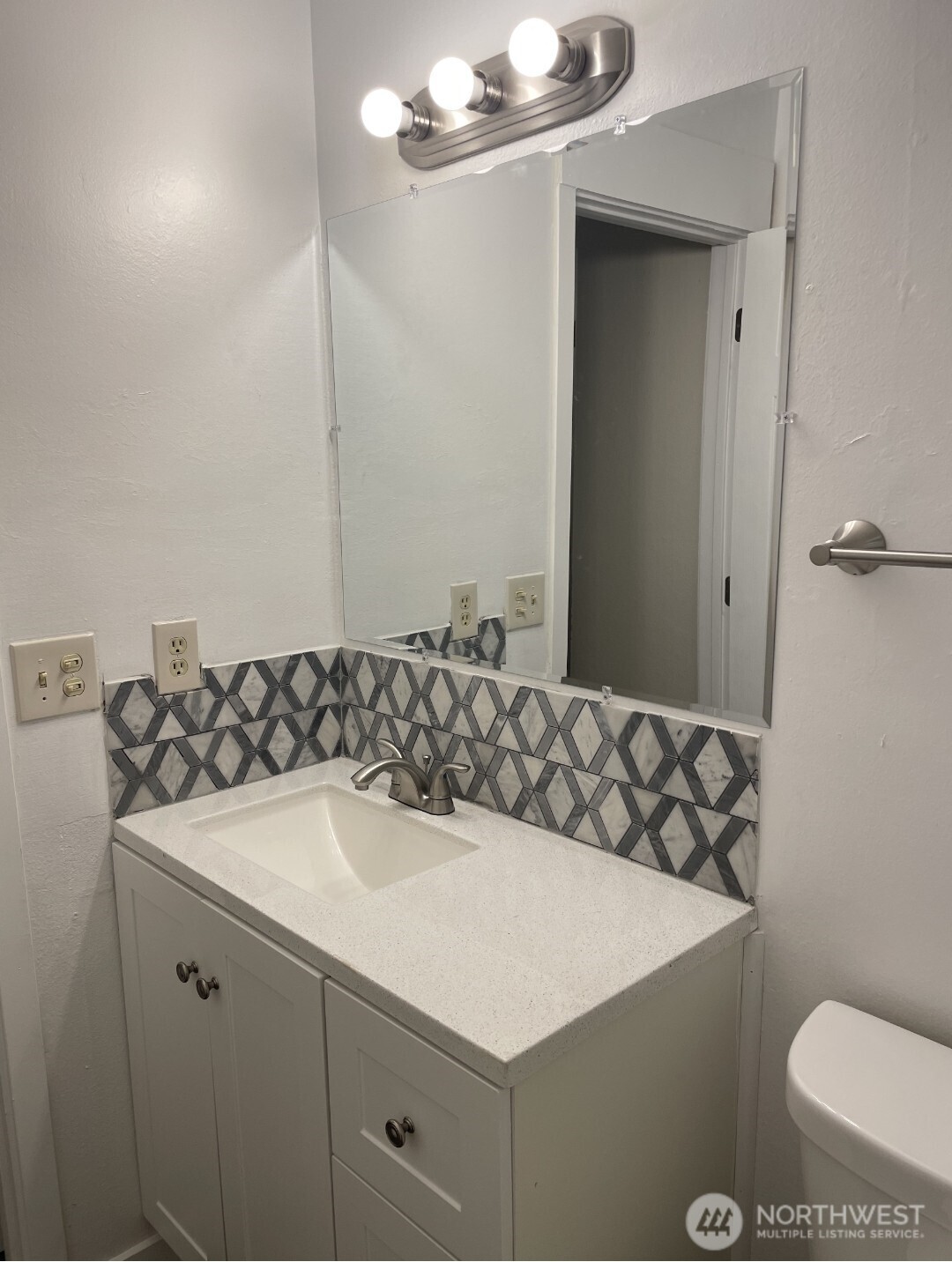 102 Garden Hill Road W Elma WA 98541