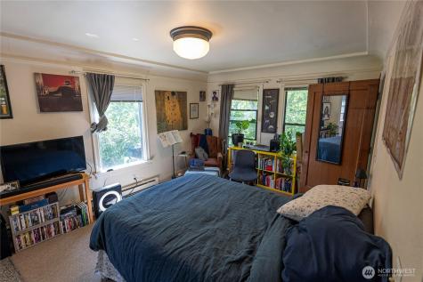 1003 N 1st Street Renton WA 98057
