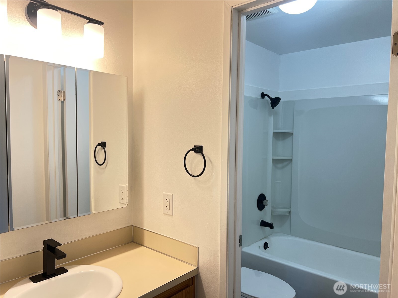 904 31st Street NE Auburn WA 98002