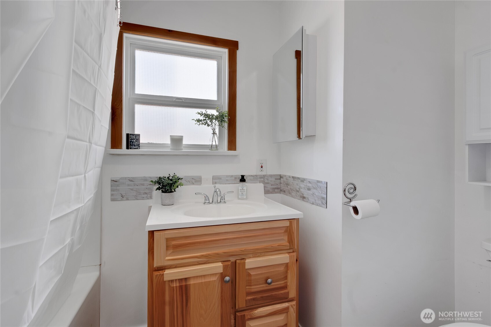302 Van Trump Avenue NE Yelm WA 98597