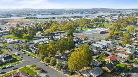 1311 W Shoshone Street Pasco WA 99301