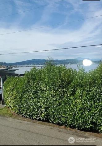 329 Perry Avenue N Port Orchard WA 98366