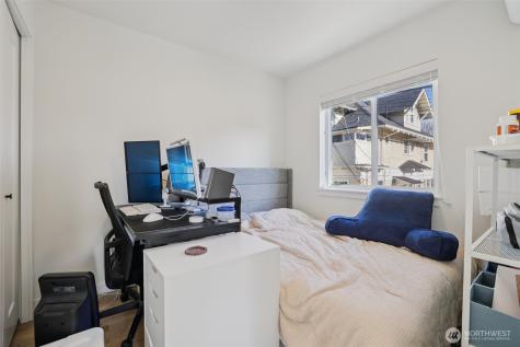 5230 16th Avenue NE Seattle WA 98105