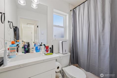 5230 16th Avenue NE Seattle WA 98105