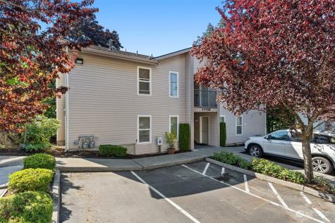 17728 12th Shoreline WA 98155