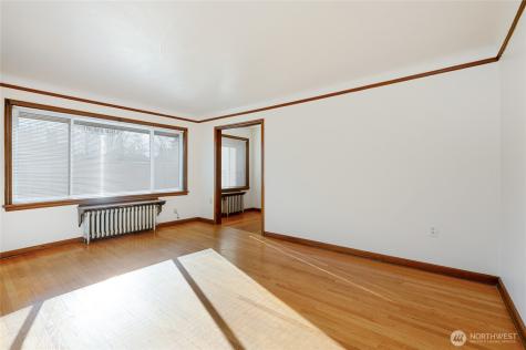 8008 Greenwood Avenue N Seattle WA 98103