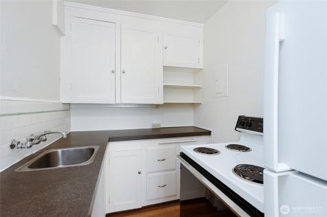 8008 Greenwood Avenue N Seattle WA 98103