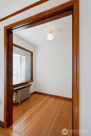 8008 Greenwood Avenue N Seattle WA 98103
