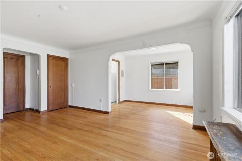 8008 Greenwood Avenue N Seattle WA 98103
