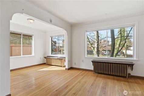 8008 Greenwood Avenue N Seattle WA 98103