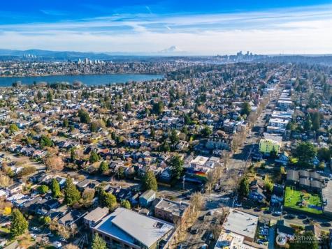 8008 Greenwood Avenue N Seattle WA 98103