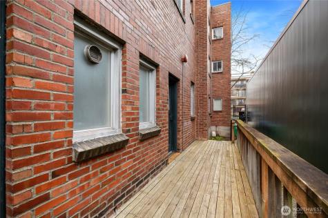 8008 Greenwood Avenue N Seattle WA 98103
